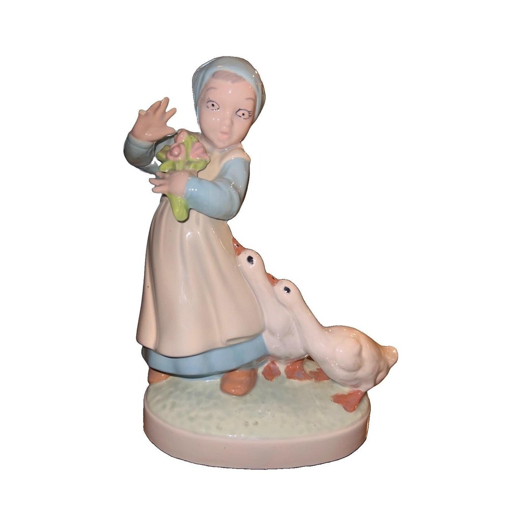 Vintage 70s HOLLAND MOLD Dutch Girl & Geese Ducks Roses 9" White Pink Green Blue